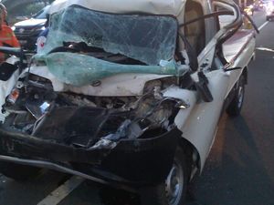 Kecelakaan di Tol Semanggi, Sopir Pikap Tewas Usai Tabrak Belakang Truk