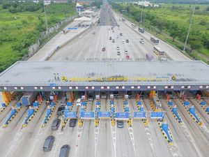 1,2 Juta Kendaraan Tinggalkan Jabotabek Via Tol Sejak Sepekan Jelang Natal 1,2 Juta Kendaraan Tinggalkan Jabotabek Via Tol Sejak Sepekan Jelang Natal