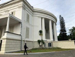 Polisi Sterilisasi Gereja Immanuel Jelang Misa Natal, K-9 Dikerahkan