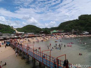 Indahnya Pantai Drini di Yogyakarta, Menawan dengan Hamparan Pasir Putihnya