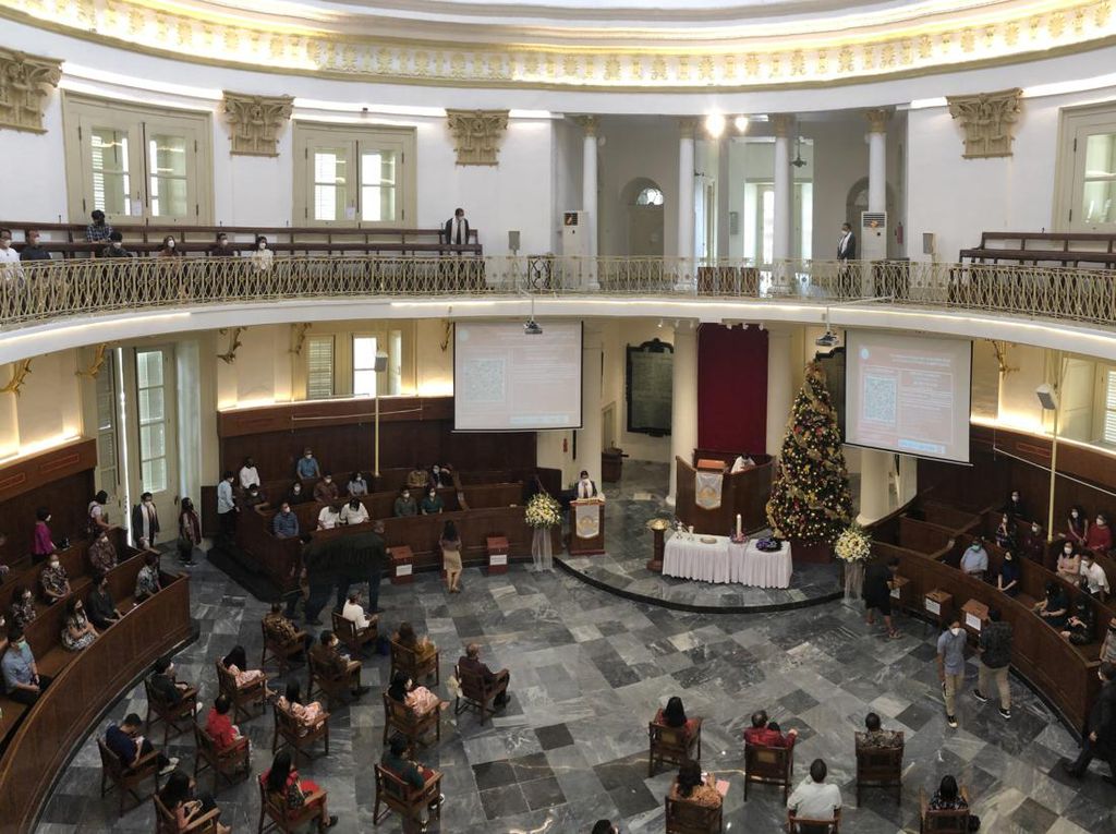 Lakukan Misa Natal, Jemaat GPIB Immanuel Doakan Jokowi hingga TNI-Polri