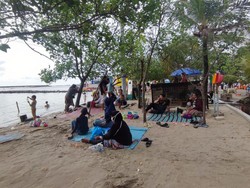 18 Ribu Orang Piknik, Begini Suasana Ancol Sore Hari Natal Ini