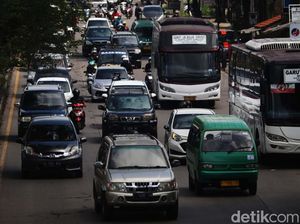 Minggu Sore, Kawasan Cileunyi Mulai Ramai Arus Balik Libur Natal