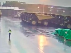 5 Penyebab Manusia Bisa Tersambar Petir, Bagaimana kalau di dalam Ruangan?