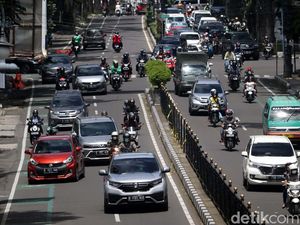 Lalu Lintas di Bandung Ramai saat Libur Nataru Lalu Lintas di Bandung Ramai saat Libur Nataru