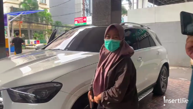 Asisten Lesti Memilih Bungkam