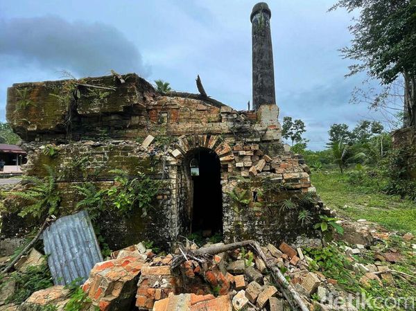 Melihat Sisa-sisa Pabrik Keramik Pertama di Belitung