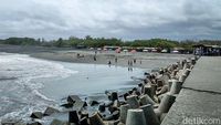 Pantai Glagah Kulon Progo Lengang saat Libur Natal