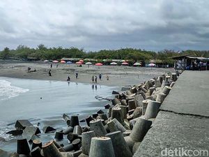 Pantai Glagah Kulon Progo Lengang saat Libur Natal