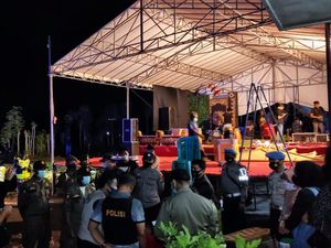 Satgas COVID-19 Tulungagung Bubarkan Pentas Dagelan Cak Percil Satgas COVID-19 Tulungagung Bubarkan Pentas Dagelan Cak Percil