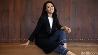 Pose-pose Diana Wardhani, Jebolan Aneka Yess dari Bekasi