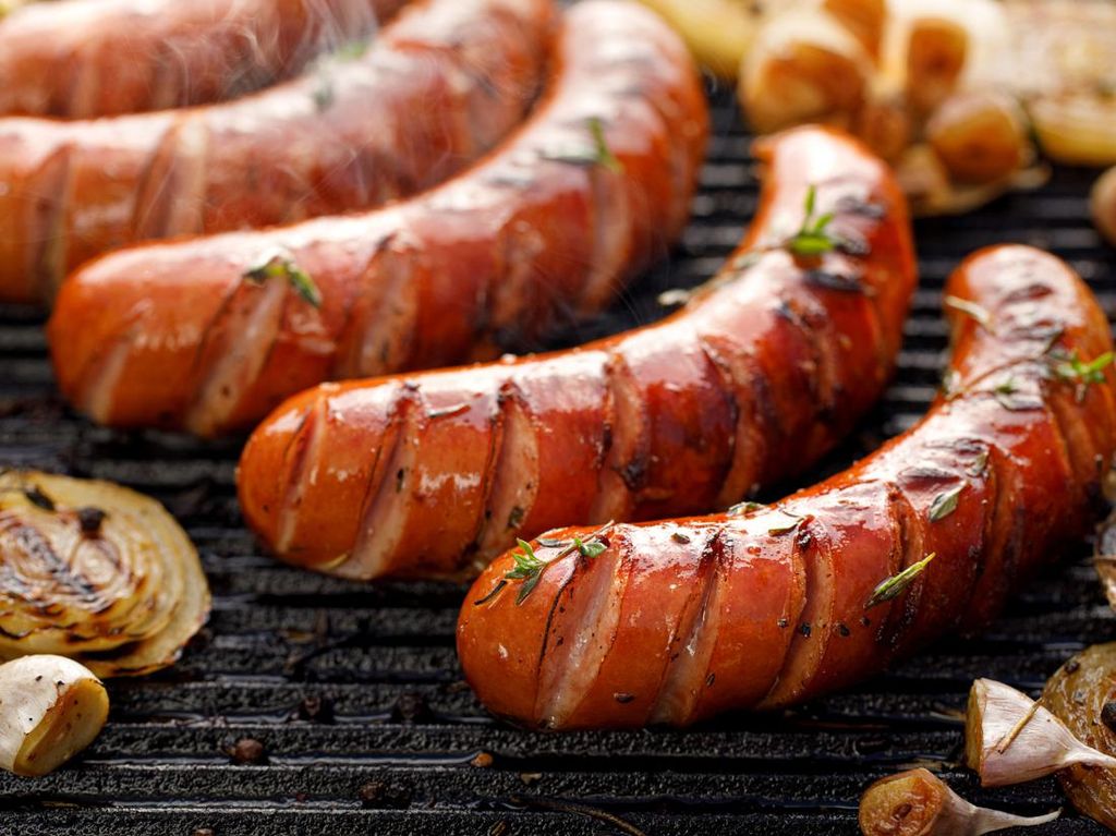 Resep Sosis Bakar Bumbu Rempah yang Juicy Gurih Resep Sosis Bakar Bumbu Rempah yang Juicy Gurih