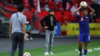 Di Piala AFF 2020, yang digelar tahun 2021, Shin Tae-yong mengantar Indonesia ke final. Foto: Getty Images/Yong Teck Lim