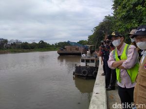 Antisipasi Banjir, DKI Kebut Pembangunan Tanggul NCICD-Keruk Waduk Pluit Antisipasi Banjir, DKI Kebut Pembangunan Tanggul NCICD-Keruk Waduk Pluit