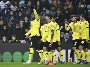 Chelsea Akan Terus Memburu Man City