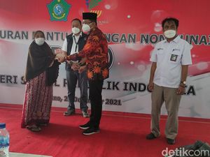 Gus Muhdlor Dorong Percepatan Pencairan Bantuan Sosial Warga Sidoarjo