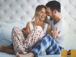 50 Ucapan Anniversary Pernikahan Perak yang Menyentuh Hati & Bikin Baper