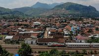 Ini Stasiun Kereta Api Aktif Tertinggi di Indonesia
