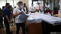 Ini Tumpukan Uang yang Disita dalam Kredit Fiktif Bank Jateng