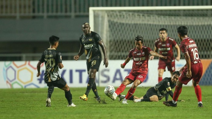 Dewa United vs Persis Solo bertemu di semifinal Liga 2 2021.