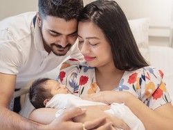 Penyebab ASI Sulit Keluar dan Bagaimana Solusinya