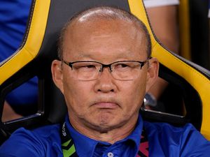 Park Hang-seo Ingatkan Shin Tae-yong: Indonesia Belum Lolos Grup! Park Hang-seo Ingatkan Shin Tae-yong: Indonesia Belum Lolos Grup!