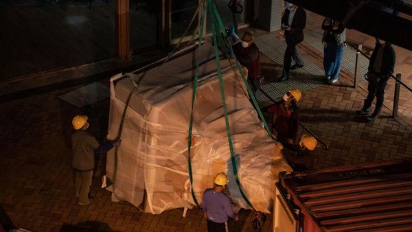 Sembunyi dan Diam-diam! Monumen Tiananmen Disingkirkan