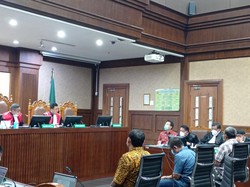 Saksi Sebut Aliza Gunado Orang Kepercayaan Azis-Staf Eks Pimpinan MPR Mahyudin