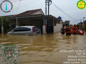 Banjir di Palembang, Ketinggian Hingga 1 Meter-4.000 KK Terdampak Banjir di Palembang, Ketinggian Hingga 1 Meter-4.000 KK Terdampak