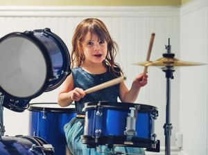 Alat Musik Ritmis Adalah? Pengertian, Fungsi, Contoh dan Cara Memainkannya Alat Musik Ritmis Adalah? Pengertian, Fungsi, Contoh dan Cara Memainkannya