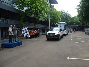 Bakamla Kirim Kendaraan Berisi Bantuan ke Korban Erupsi Semeru di Lumajang