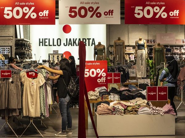 Banjir Diskon di Pusat Perbelanjaan Jelang Akhir Tahun