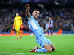 Ferran Torres Belum Resmi ke Barcelona, Jerseynya Sudah Dijual