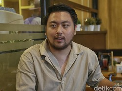 Peluit Panjang dan Badai Keikhlasan Fikri Budiman