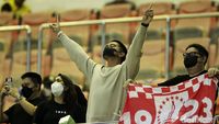 Gaya Kaesang Tonton Semifinal Persis vs Dewa United