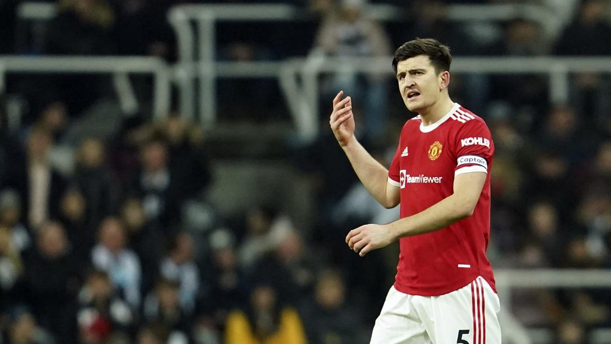 Manchester United disarankan menepikan Harry Maguire. (Foto: Jon Super/AP)