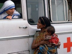 India Blokir Dana Asing ke Badan Amal Bunda Teresa, Dituduh Kristenisasi