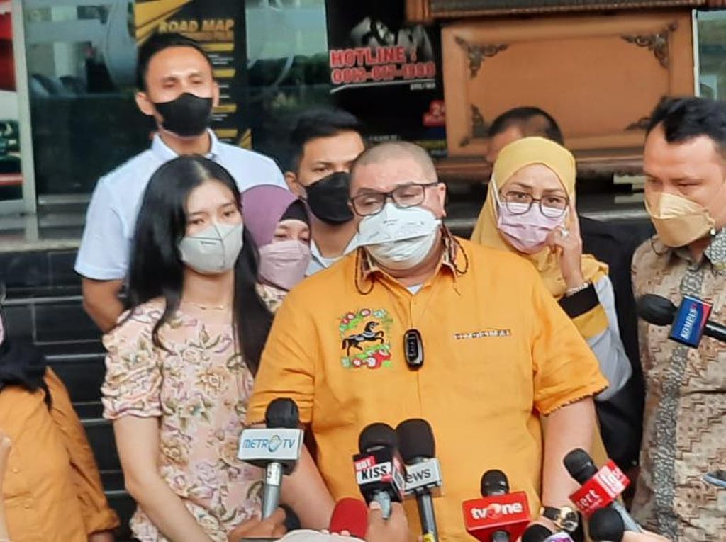 Richard Lee yang Ditahan Karena Kasus Akses Ilegal Richard Lee yang Ditahan Karena Kasus Akses Ilegal