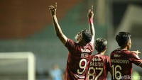 Beto Goncalves menyamakan kedudukan menjadi 1-1 di menit ke-9.