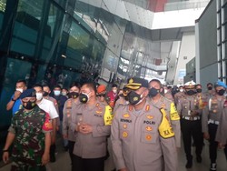 Ke Bandara Soetta, Kapolda Metro Cek Alur Kedatangan Penumpang dari LN