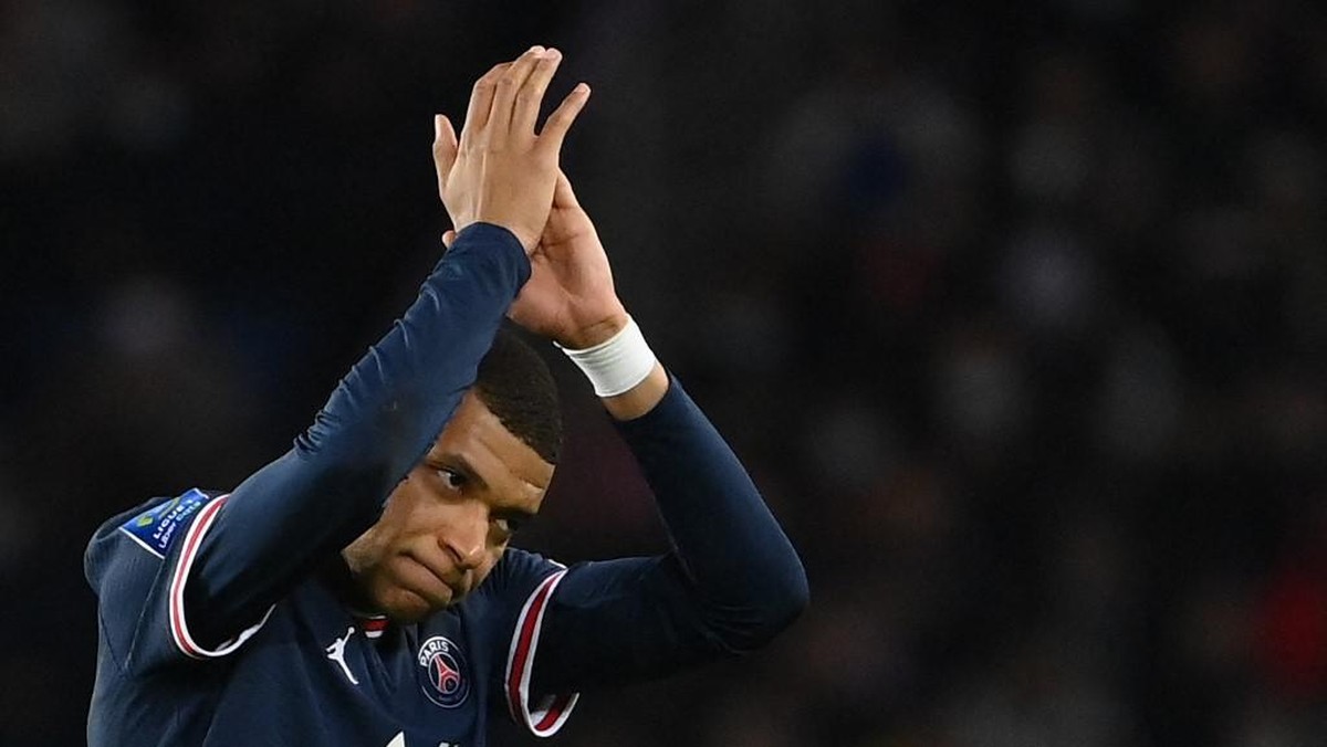 Kylian Mbappe jadi pemain terbaik versi Globe Soccer Awards 2021 (AFP/FRANCK FIFE)