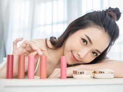 6 Tren Makeup Korea 2021 Ini Wajib Dicoba, Bikin Cantik bak Idol K-Pop