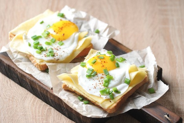 menu sarapan untuk lunturkan perut buncit/ Foto: iStockphoto menu sarapan untuk lunturkan perut buncit