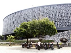 Setelah Hampir 2 Tahun, 6 Turis Asing Kembali Kunjungi Sabang Setelah Hampir 2 Tahun, 6 Turis Asing Kembali Kunjungi Sabang