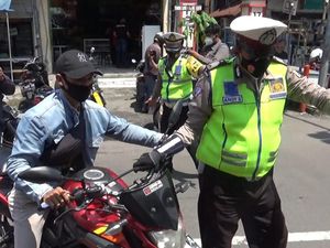 Lebih 5.000 Pengendara di Surabaya Kena Tilang Saat Ops Zebra Semeru 2024 Lebih 5.000 Pengendara di Surabaya Kena Tilang Saat Ops Zebra Semeru 2024