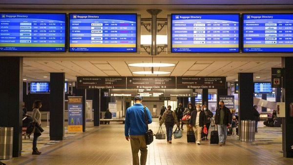 Kasus Omicron Menanjak, Besok RI Tutup Pintu untuk 14 Negara Ini