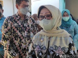 Bupati Sebut Siswa SD di Jombang Meninggal Bukan Karena Vaksinasi