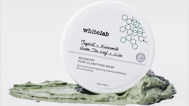 Whitelab mendapatkan penghargaan Best Face Mask untuk produk Mugwort Pore Clarifying Mask.