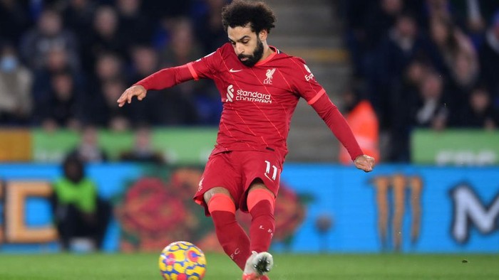 LEICESTER, ENGLAND - DECEMBER 28: Mohamed Salah of Liverpool has his penalty saved by Kasper Schmeichel of Leicester City (not pictured) during the Premier League match between Leicester City  and  Liverpool at The King Power Stadium on December 28, 2021 in Leicester, England. (Photo by Laurence Griffiths/Getty Images)