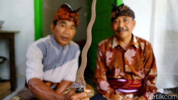 Tradisi Bisoq Keris, Memandikan Keris dengan Darah di Lombok